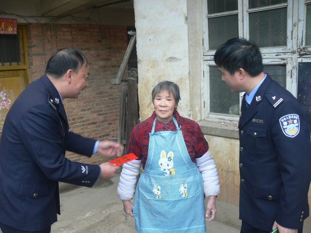 城步公安局立足形象建设 深化大走访活动(图2)
