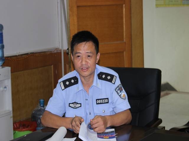 城步公安局对新进民警进行集体廉政谈话(图5)