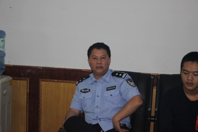 城步副县长罗静一行到治安大队督导治安管理绩效考核工作(图4)