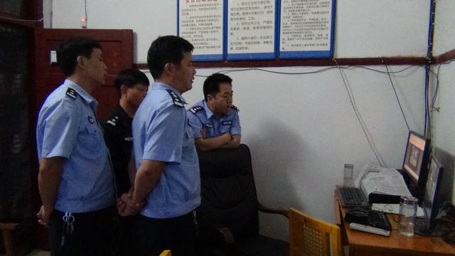 城步公安局党委全体班子成员现场督察监管场所、派出所值班备勤情况(图4)