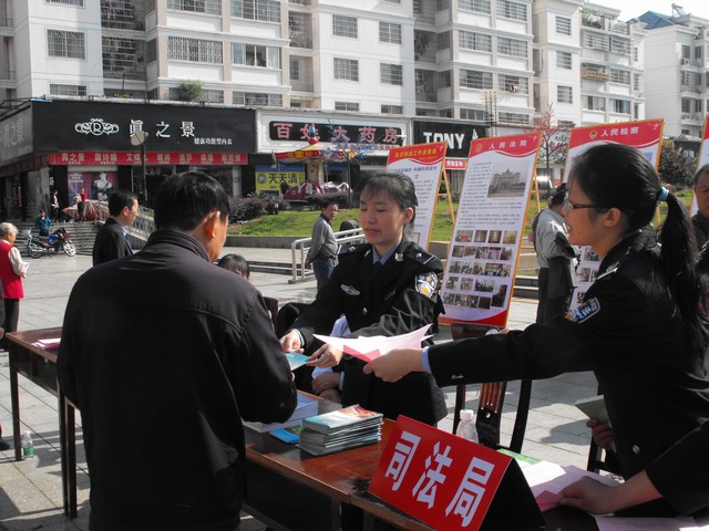 城步公安局深入乡镇宣传公安工作，积极努力提升民调名次(图5)