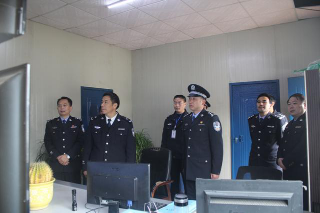 康正健同志到城步看守所检查指导工作(图4)