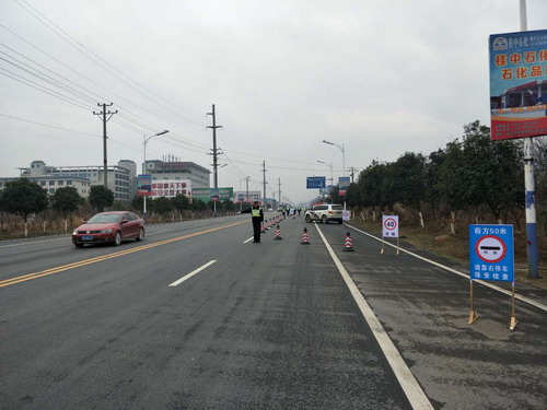 城步交警大队开展执勤执法安全培训实战演练工作(图1)