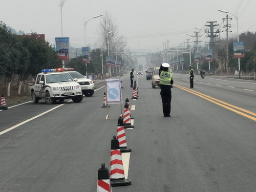 城步交警大队开展执勤执法安全培训实战演练工作(图2)