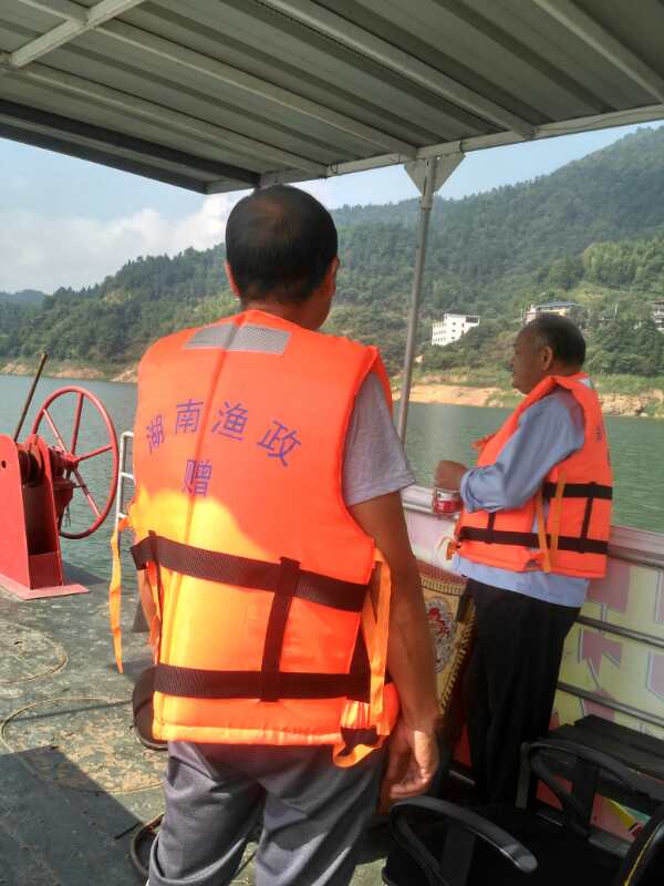 城步查处白云湖非法捕捞实现常态化(图1)