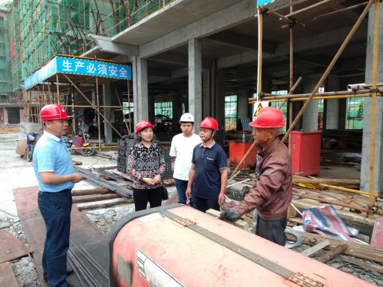 市政府核查城步2018年度保障农民工工资专项工作(图2)