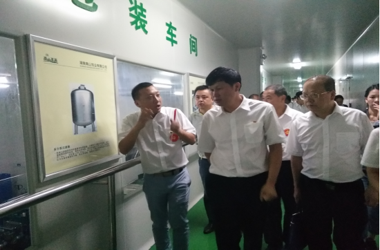 城步教育局开展“不忘初心 牢记使命”庆“七.一”主题党日活动(图4)