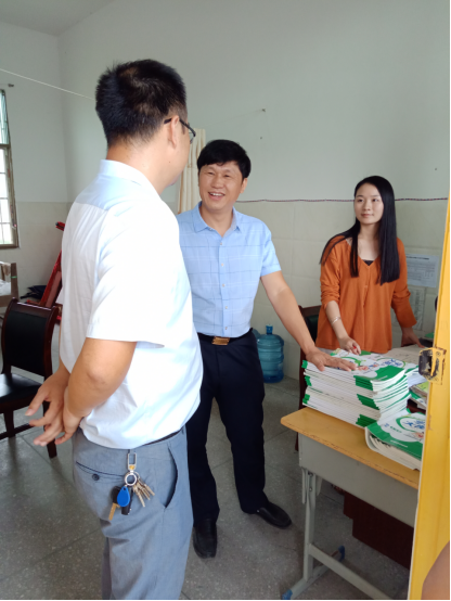 县教育局杨进德深入乡镇学校督查工作(图6)