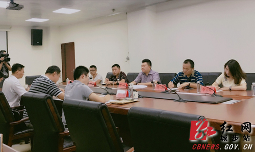 方凯带队赴江苏考察电子商务进农村工作(图5)