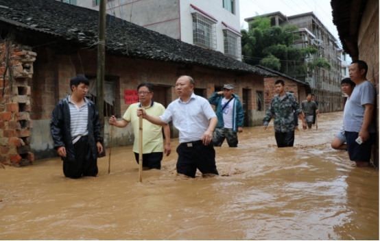 科学决策提前预警 有序应对暴雨侵“城”   --城步抗击“8.13-8.14”大暴雨纪实(图5)