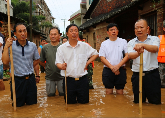 科学决策提前预警 有序应对暴雨侵“城”   --城步抗击“8.13-8.14”大暴雨纪实(图4)