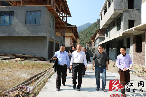 罗建南深入长安营镇宣讲党的十九大精神(图3)