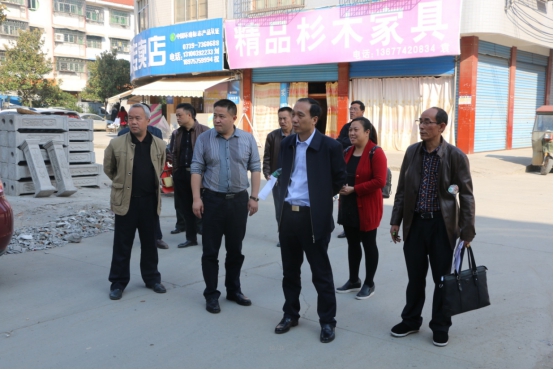 杨博理专题调度城北社区项目建设(图3)