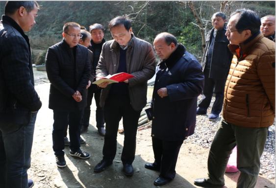 杨博理调研指导威溪乡脱贫攻坚(图4)
