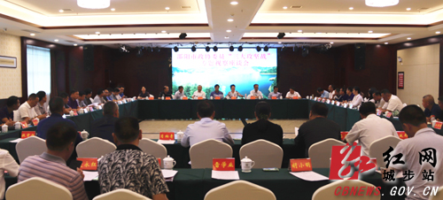 邵阳市政协委员视察城步“三大攻坚战”工作(图2)