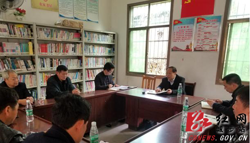 罗小林调研指导西岩镇扶贫和扫黑除恶等工作(图1)