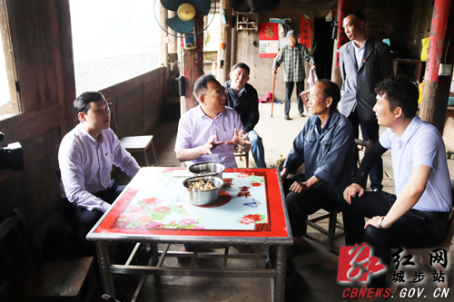 郑文深入城步调研定点扶贫工作(图2)