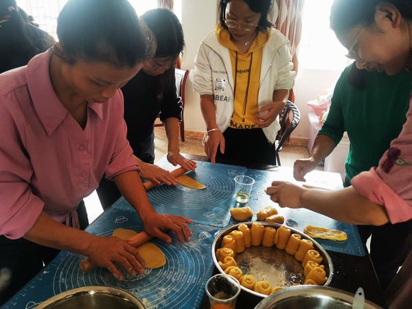 城步人社：开展苗族特色职业技能培训  实打实有成效(图3)
