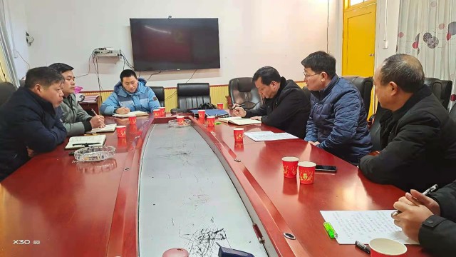 县增减挂钩指挥部对汀坪乡实施增减挂钩和“空心房”整治工作落实推进情况进行督查与调研(图1)