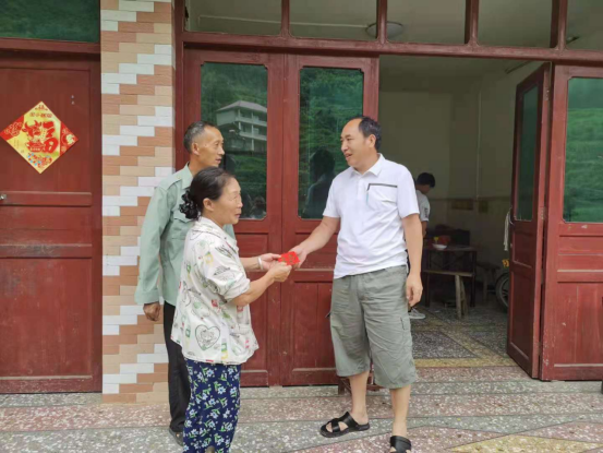 城步苗族自治县民政局开展“我为群众办实  事” 暨走访慰问困难群众活动(图4)