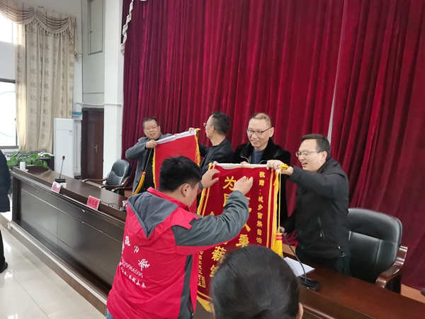 城步集中兑付农民工工资  维护农民工合法权益(图2)