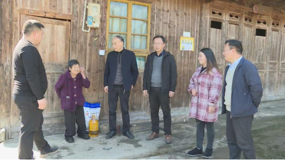 省自然资源厅乡村振兴服务团：到城步开展“乡村振兴共助力 走访慰问暖人心”活动(图4)