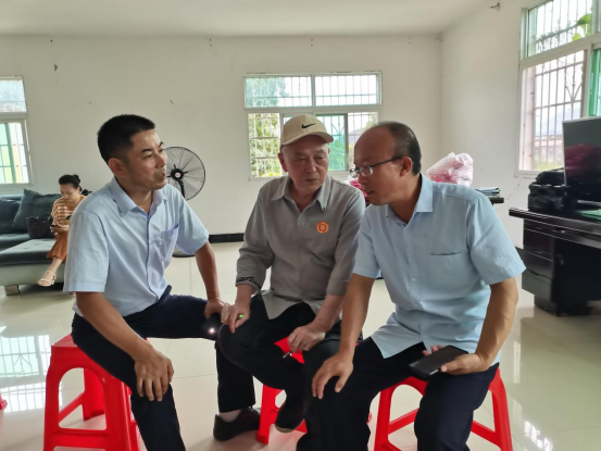 新化县政协调研组走访调研城步新化白溪移民(图3)