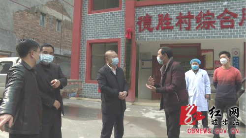 罗建南深入长安营镇督导驻村帮扶和疫情防控工作(图2)