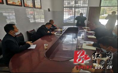 李宪调研指导兰蓉乡新寨村脱贫攻坚工作(图1)