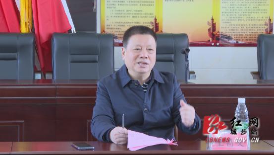 王昌义到城步就驻村帮扶联系点脱贫攻坚工作现场办公(图1)