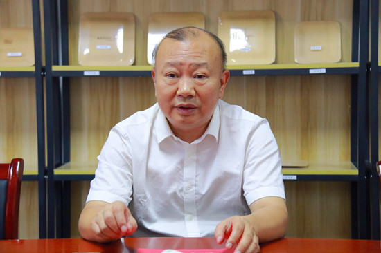 罗建南深入园区调研企业生产经营情况(图2)