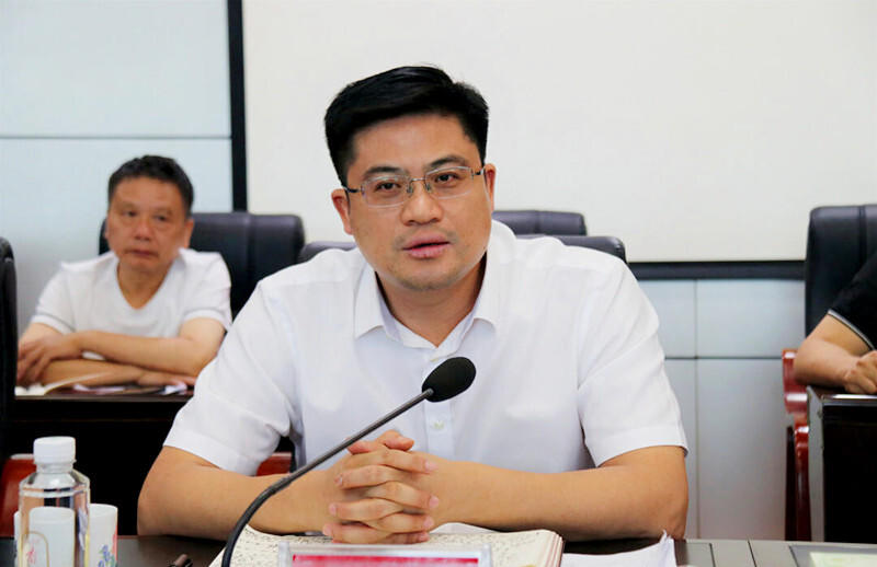 余勋伟调度全县重点项目建设(图1)