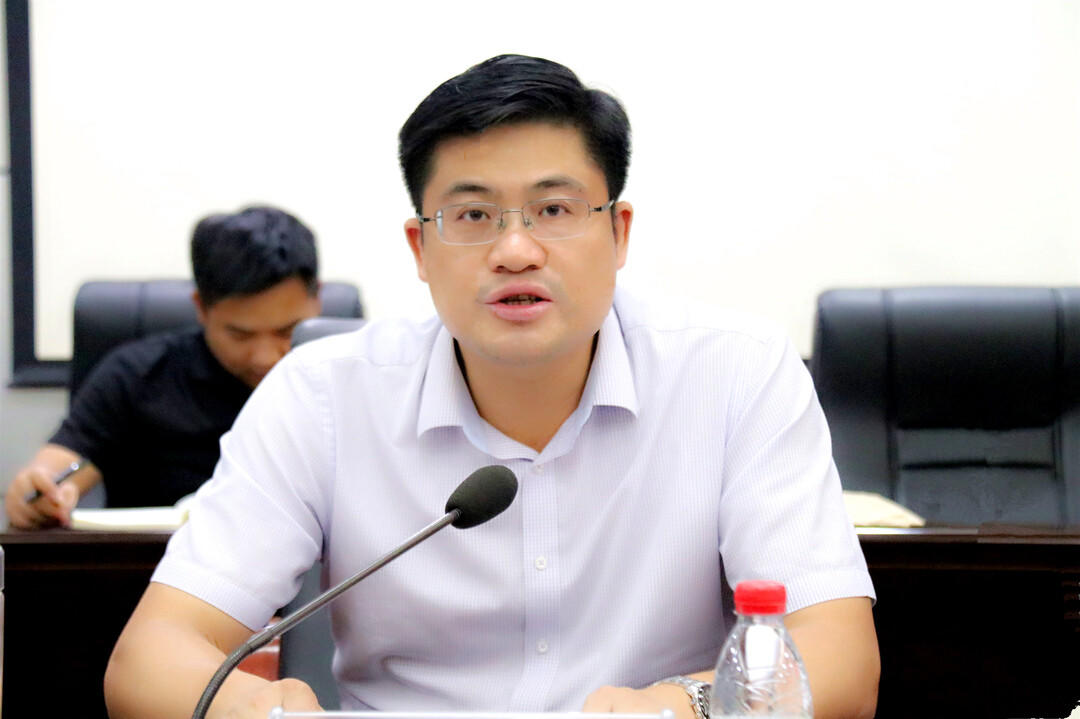 县委全面依法治县委员会第三次会议召开