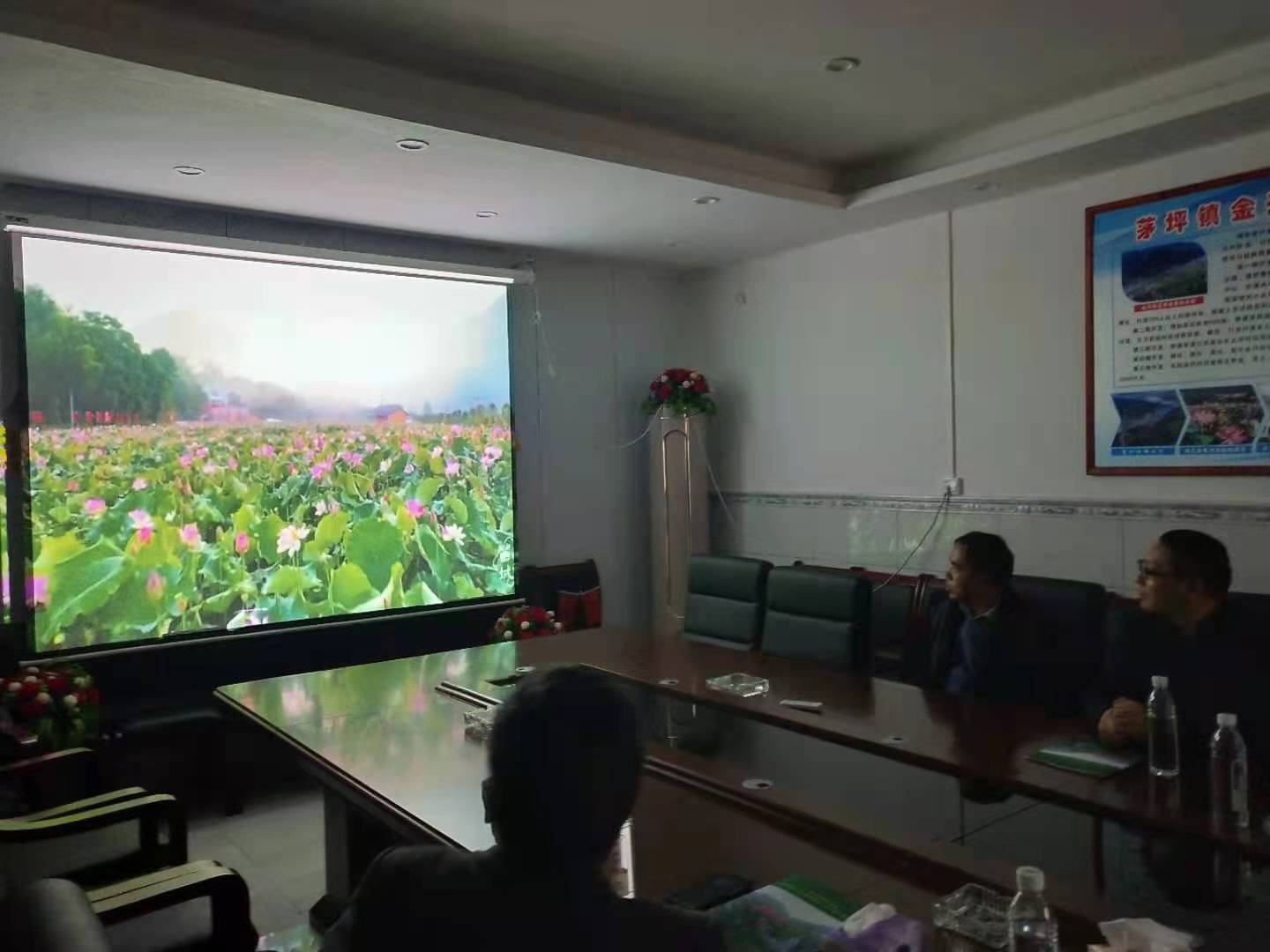 省移民中心副主任张晓辉调研城步移民工作(图3)