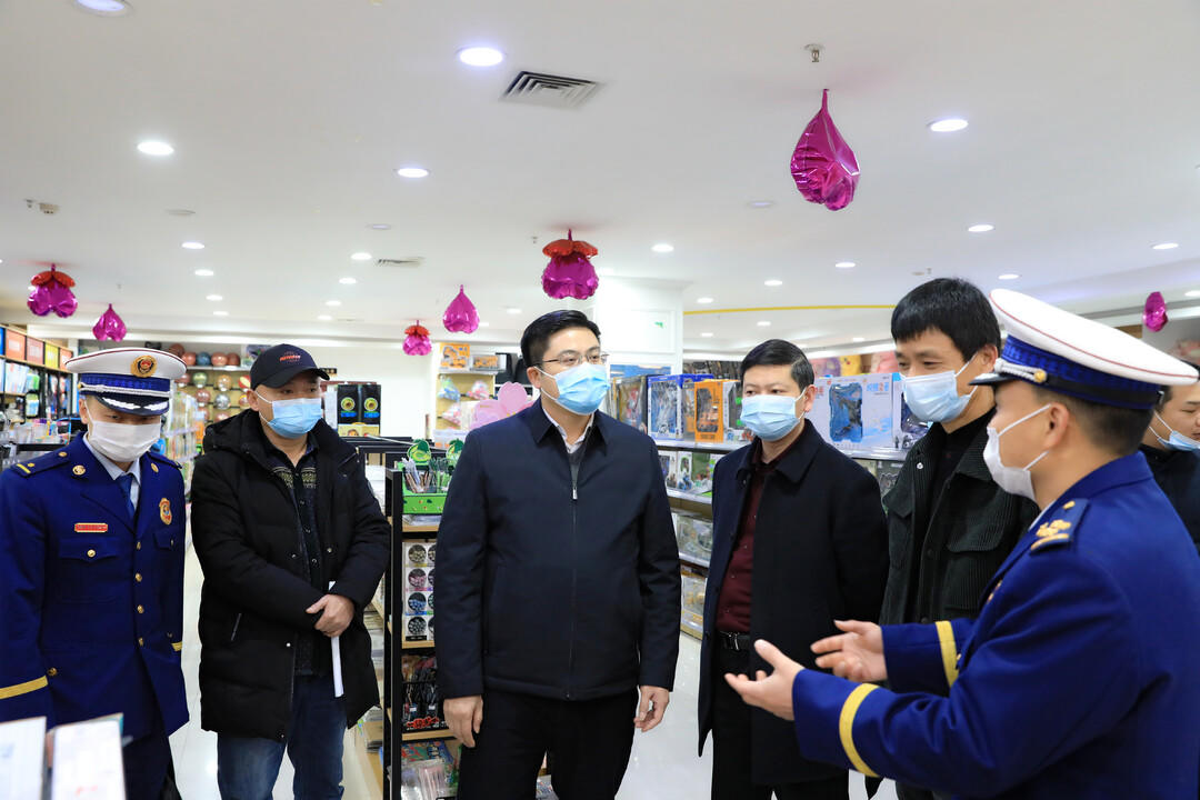 余勋伟深入全县重点场所督导安全生产和消防安全工作(图1)