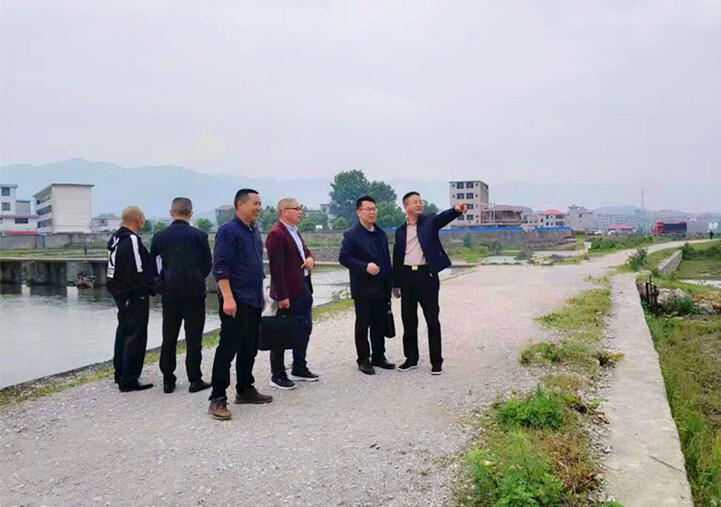 李宪到西岩镇碧雲社区调研指导乡村振兴工作(图1)