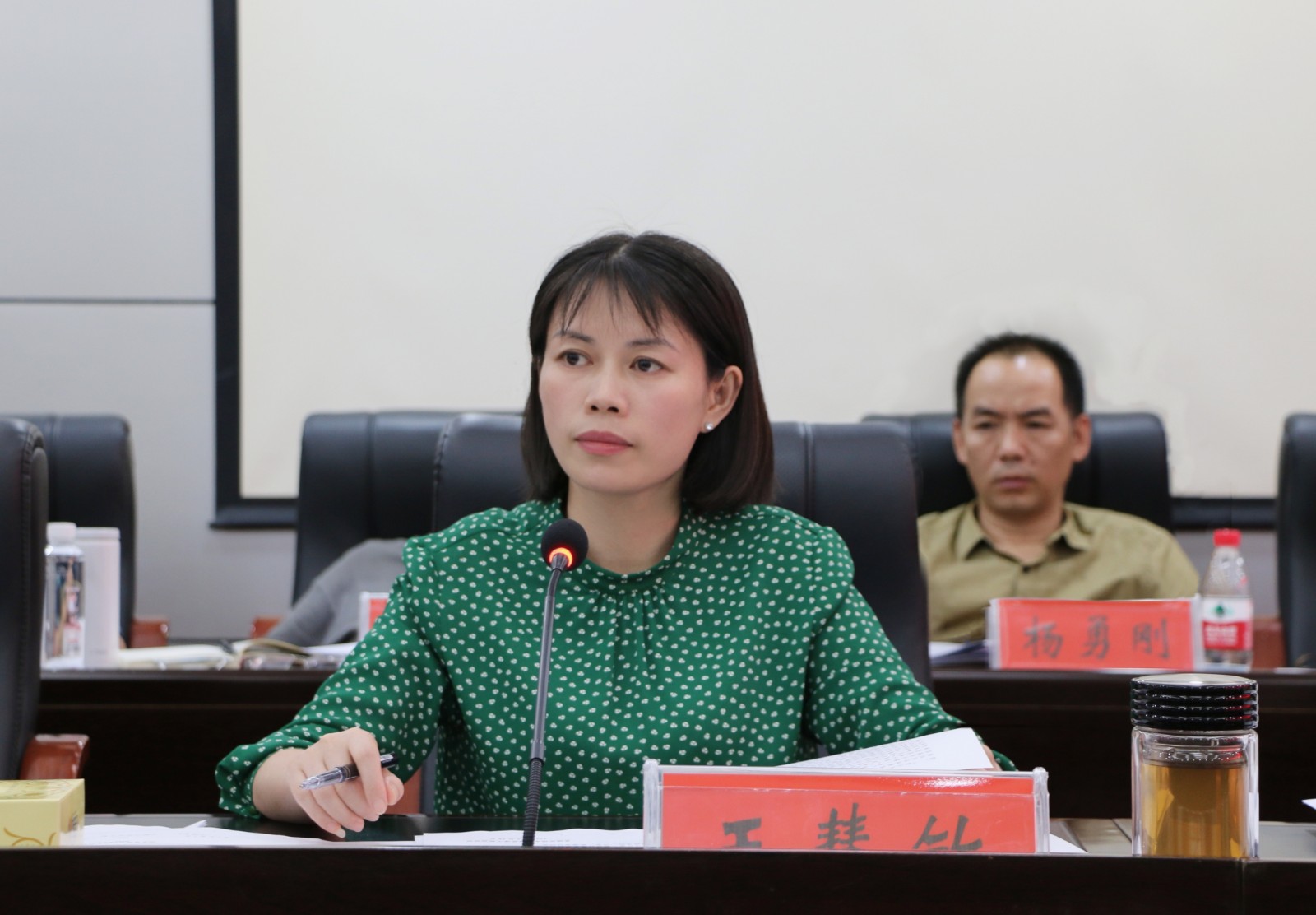 王慧敏主持召开县政府2022年第19次常务会议(图1)