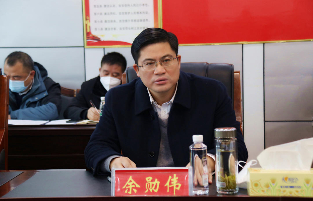 余勋伟调研全县食品安全工作(图1)