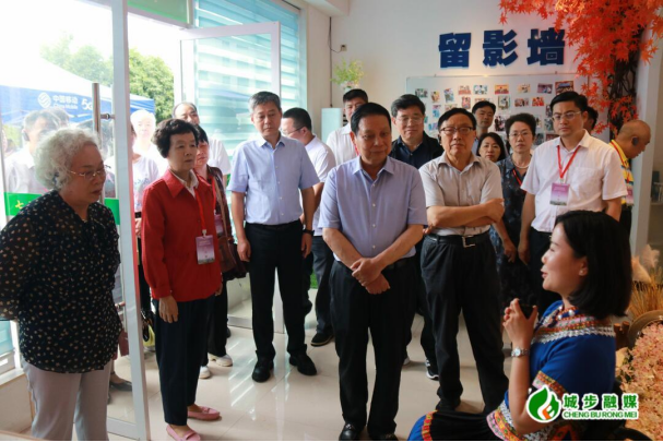 全省第四次民族地区关心下一代工作座谈会在城步召开(图5)
