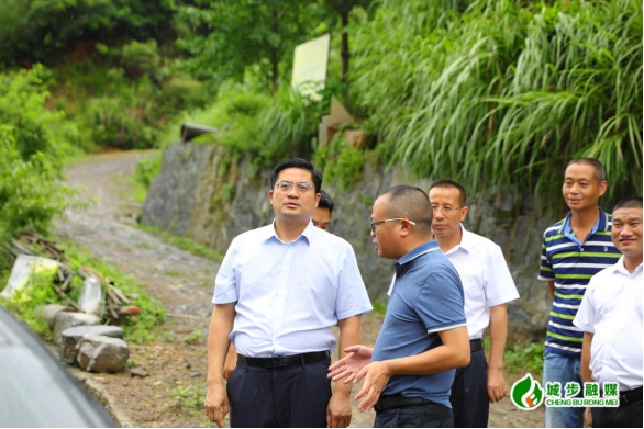 余勋伟督导端午节期间全县防汛减灾 和罐装液化气安全生产工作(图4)