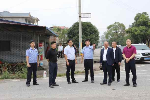 余勋伟实地调研督导道路交通安全工作(图1)