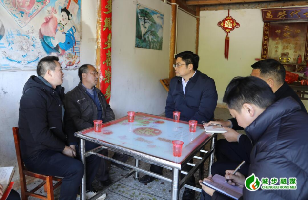 余勋伟深入长安营调研乡村振兴、安全生产工作并下沉接访(图2)