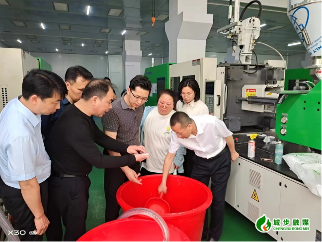 公司了解产品生产情况城步新闻网4月3日讯(通讯员刘正平)4月1日至2日