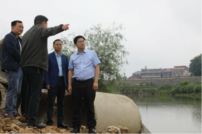 余勋伟调度河长制问题整改工作并开展巡河巡库活动 _ 政务要闻 _ 城步