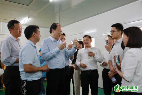 袁晓明到城步调研定点帮扶工作(图1)