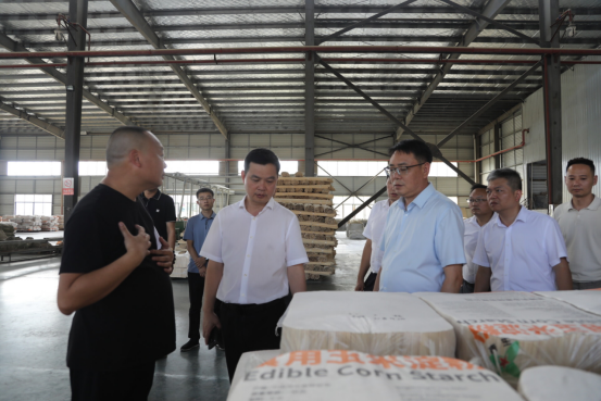 何德波调研全县重点项目和企业(图4)