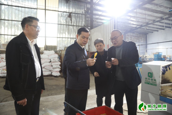 何德波带队深入重点企业走访调研(图3)